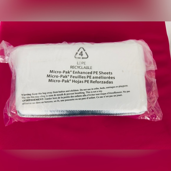 Nicole Miller - Small Silver Sequin Bag Adjustable Silver Shoulder Chain MSRP$50 - Picture 8 of 8